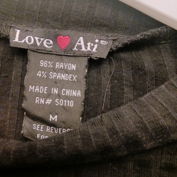 LOVE ARI MEDIUM BLACK WOMENS DRESS + INCLUDES AMBIANCE LARGE TAN TANK TOP - Picture 2 of 6